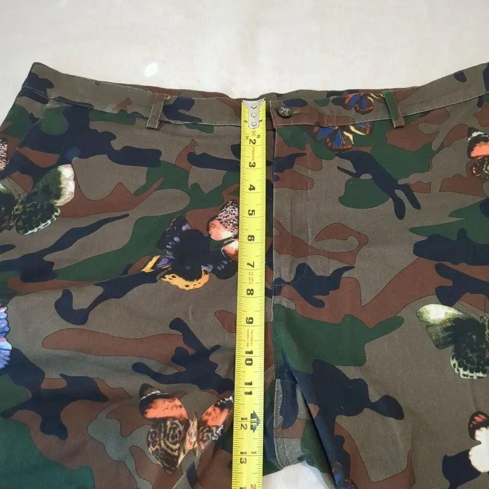 Paisley & Gray Mens 38 Slim Fit Casual Shorts Camo Butterfly Print Resortware